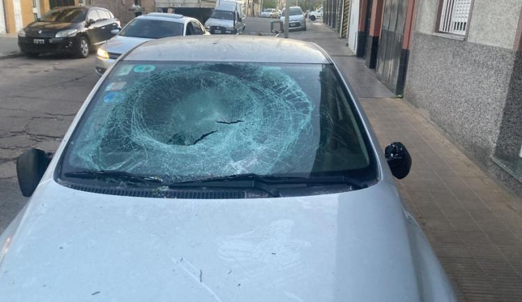 Imagen de La barra de Almagro apretó al presidente del club