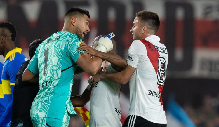 Imagen de Un histórico de la Seleción Argentina criticó a Sergio Romero por su reacción en el Superclásico