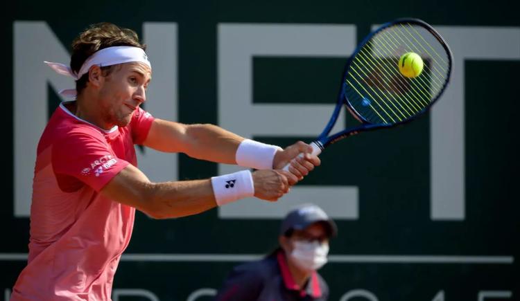 Imagen de CASPER RUUD SORPRENDIÓ A SHAPOVALOV Y SE CONSAGRÓ EN GINEBRA