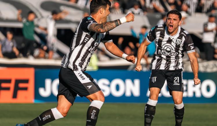 Imagen de Lo festejan en Mendoza y Santa Fe: Gimnasia se lo dio vuelta a Defensa y por ahora se clasifica Unión