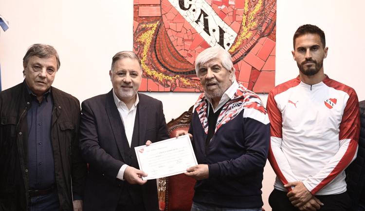 Imagen de Fabián Doman asumió como presidente de Independiente