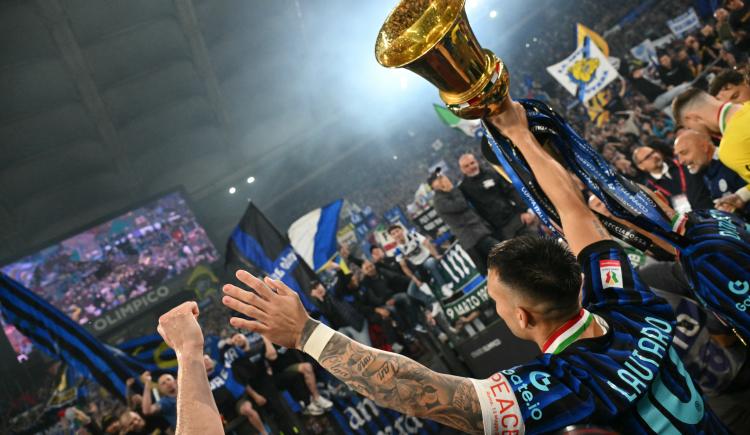 Imagen de Lautaro Martínez llevó a la cima a Inter y gritó campeón de la Copa Italia