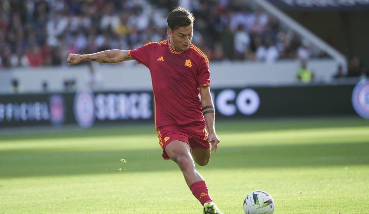 Imagen de Paulo Dybala y su joyita de tiro libre en un amistoso de Roma