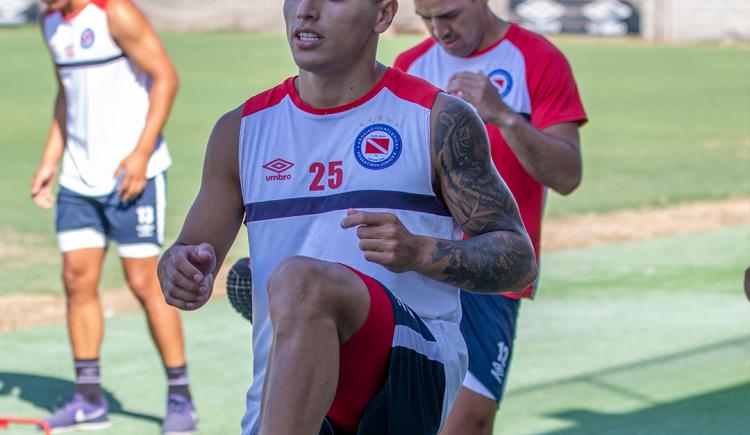 Imagen de ARGENTINOS JUNIORS SUMA TRES CASOS MÁS DE CORONAVIRUS