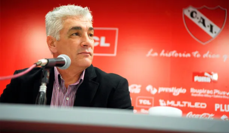 Imagen de Omar De Felippe no tiene dudas: “No me llamaron de Independiente, pero si me llaman voy”