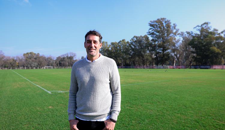 Imagen de Alayes, sin vueltas sobre la continuidad de Domínguez y Ascacibar en Estudiantes