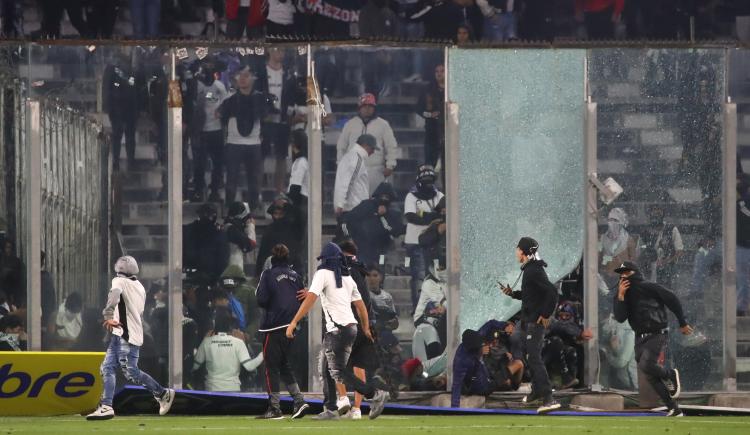 Imagen de Tragedia en Chile: fallecieron dos hinchas de Colo Colo antes del duelo con Fortaleza