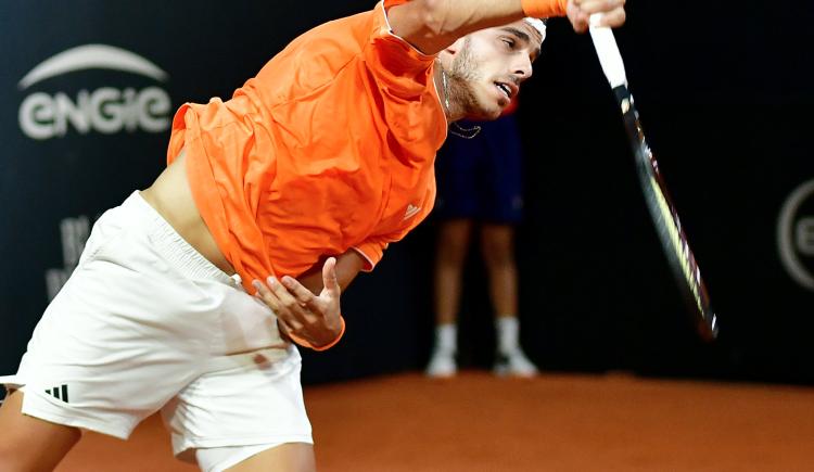 Imagen de Francisco Cerúndolo avanza en el Rio Open y el bicampeón Báez quedó eliminado en el debut