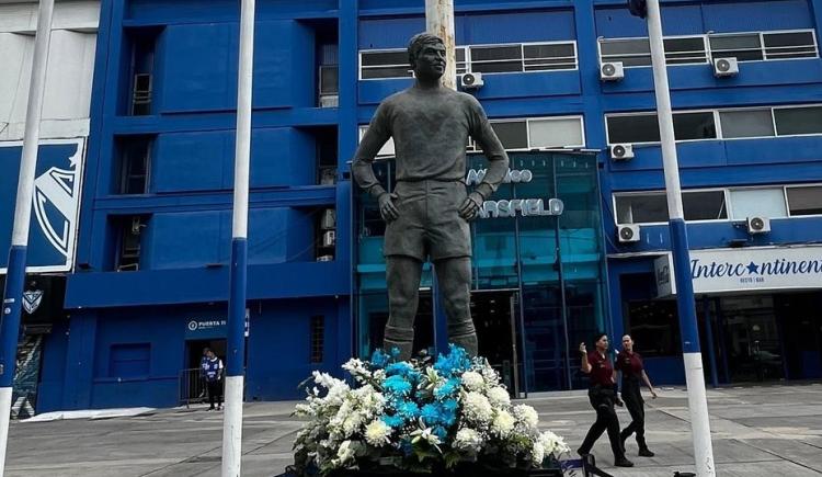 Imagen de El emotivo homenaje de Vélez a Daniel Willington, su ídolo fallecido