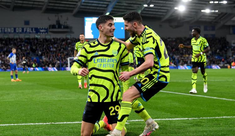 Imagen de Arsenal hizo los deberes y se subió a la punta de la Premier League