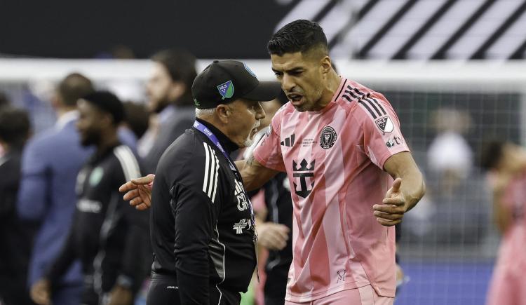 Imagen de Nuevo revés para Luis Suárez: La MLS también lo sancionó por el escupitajo en la final de la Leagues Cup