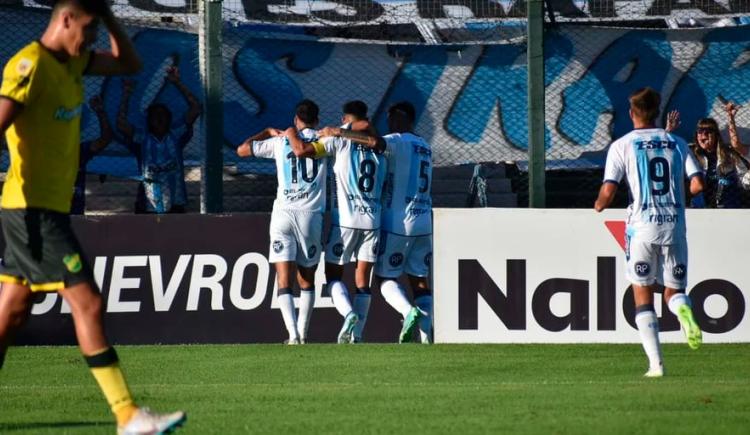 Imagen de Otra sorpresa en la Copa Argentina: Atlético de Rafaela eliminó a Defensa y Justicia