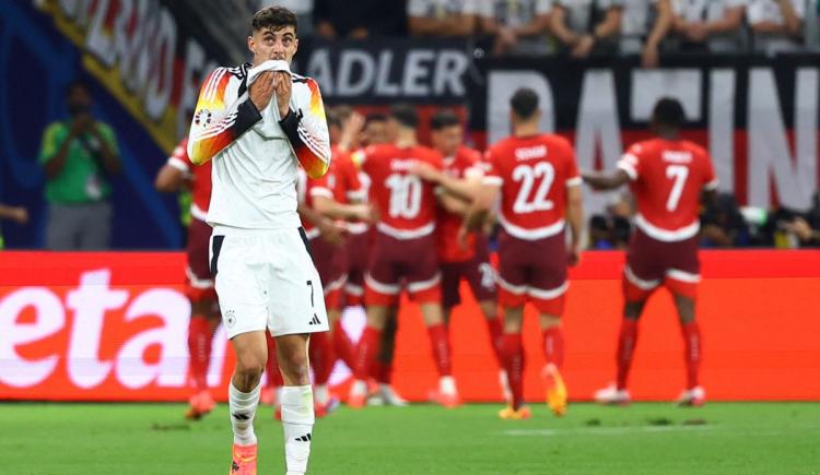 Imagen de Polémica en Frankfurt: ¿Había offside en el gol de Suiza ante Alemania?