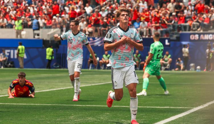 Imagen de ¡Leyenda mundial! Unai Simón fijó la nueva marca de imbatibilidad en 650 minutos
