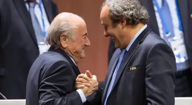 Imagen de Michel Platini y Joseph Blatter, absueltos nuevamente por una supuesta estafa