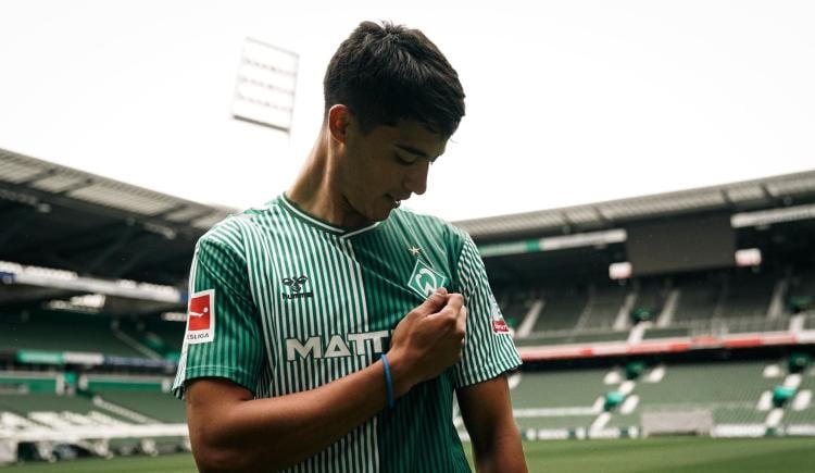 Imagen de Julián Malatini fue presentado en Werder Bremen