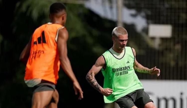Imagen de Qué dijo Mastantuono luego de su primera práctica como jugador de Real Madrid