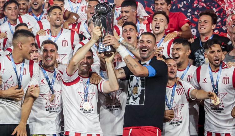 Imagen de Copa Argentina, una nueva ilusión: el debut de Estudiantes campeón