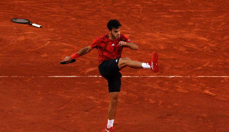 Imagen de Francisco Cerúndolo perdió un partido dramático y se despidió de Roland Garros