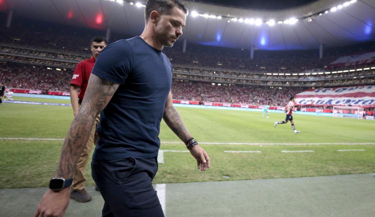 Imagen de Pinta mal: Gago fue abucheado y Chivas perdió el clásico