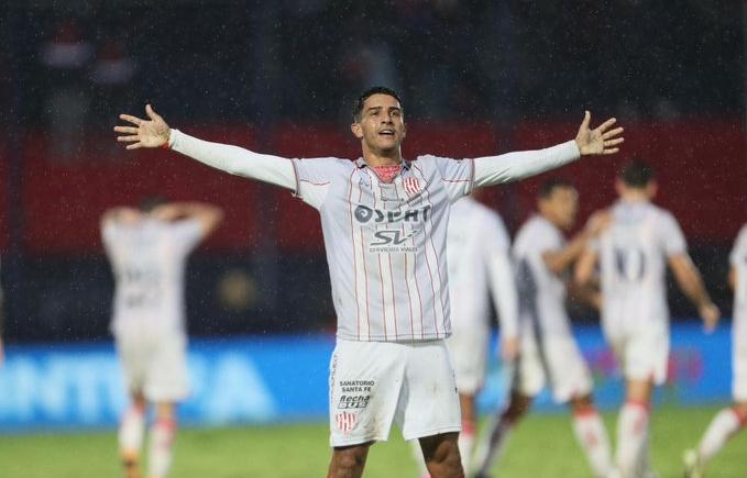Imagen de Unión se aprovechó del mal momento de Tigre y cerró la Copa de la Liga con victoria