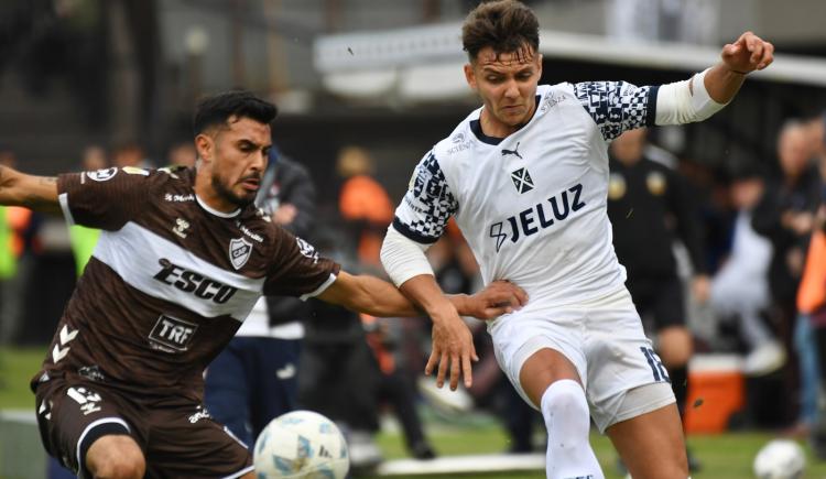 Imagen de Independiente empató con Platense en el último partido de Carlos Tevez