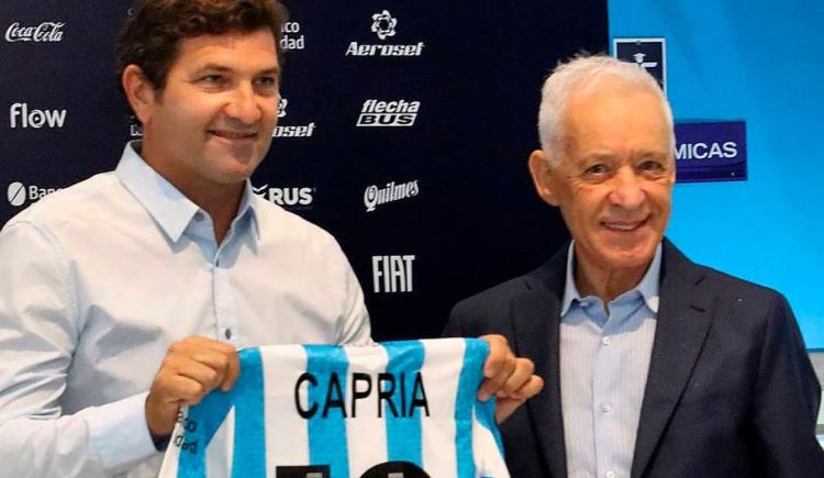 Imagen de PESE A LAS CRÍTICAS, CAPRIA SEGUIRÍA EN RACING EN 2022