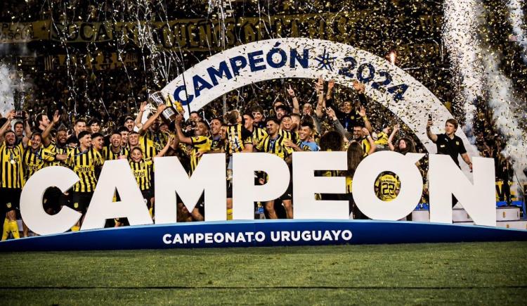 Imagen de Apertura y clausura adentro: Peñarol aseguró su título de campeón uruguayo