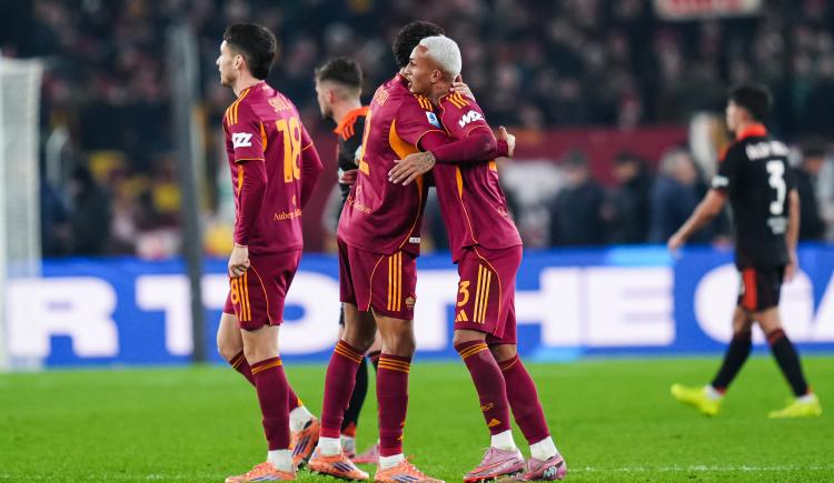 Imagen de Ganó Roma, con asistencia de Soulé y dedicatoria para Dybala