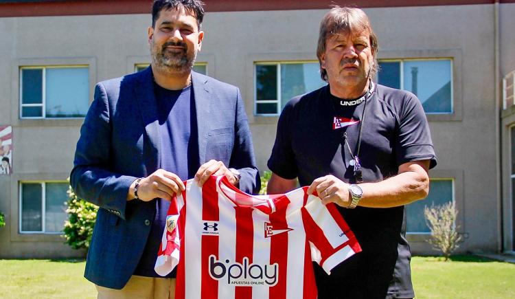Imagen de ESTUDIANTES: RICARDO ZIELINSKI RENOVÓ SU CONTRATO
