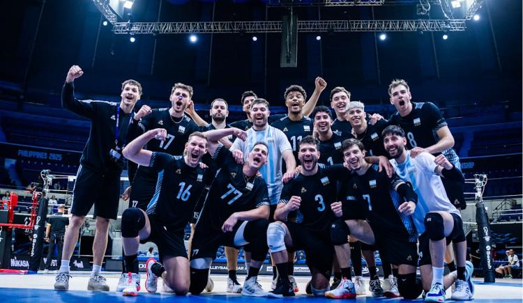 Imagen de Debut triunfal: remontada épica de Argentina ante Finlandia en su arranque en el Mundial de vóley