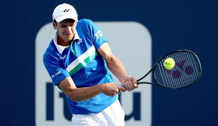 Imagen de HURKACZ COMPLETÓ UNA SEMANA DORADA Y ES EL NUEVO CAMPEÓN DEL MIAMI OPEN