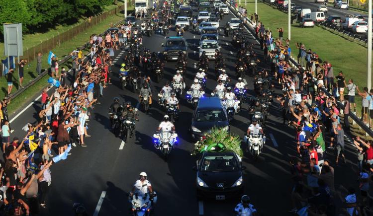 Imagen de HOMENAJE A MARADONA DESDE LOS DERECHOS HUMANOS Y LA LITERATURA