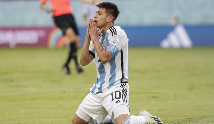 Imagen de El sentido mensaje de Claudio Echeverri tras la derrota de Argentina