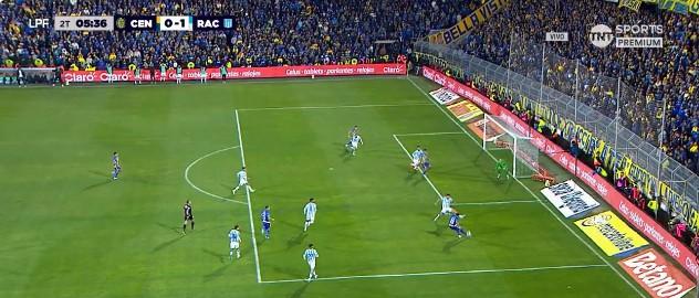 Imagen de Cuánto tiempo demoró la revisión del gol anulado a Rosario Central