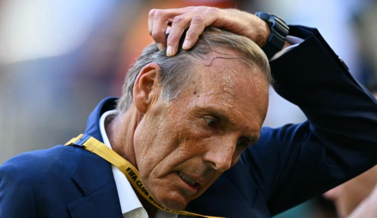 Imagen de Rompecabezas en Boca: cómo reemplazar al suspendido Figal contra Bayern Múnich