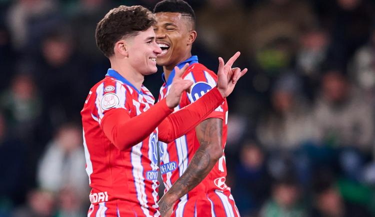 Imagen de Julián Álvarez le puso el moño al 15° triunfo en fila de Atlético de Madrid
