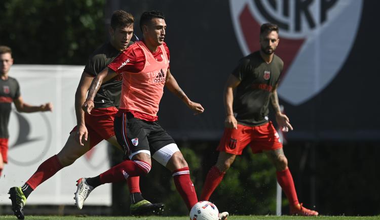 Imagen de MATÍAS  SUÁREZ CONVIRTIÓ EN EL AMISTOSO DE RIVER ANTE DEFENSORES DE BELGRANO