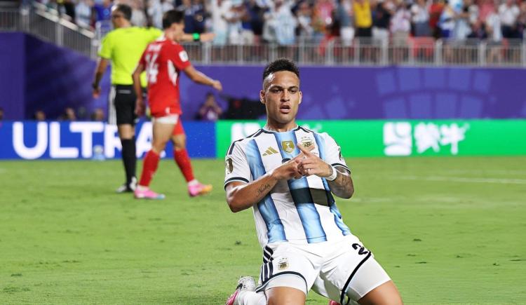 Imagen de Toro liquidado: Lautaro Martínez firmó la clasificación de Argentina a las semifinales