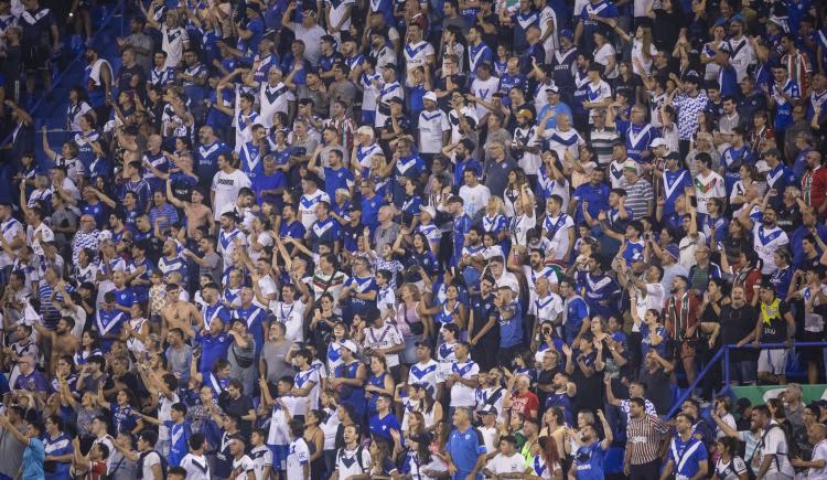 Imagen de La buena noticia para los hinchas de Vélez que no viajarán a Santiago