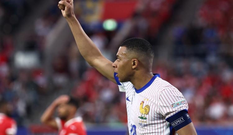 Imagen de No le sobró nada: Francia ganó gracias a un gol en contra de Austria
