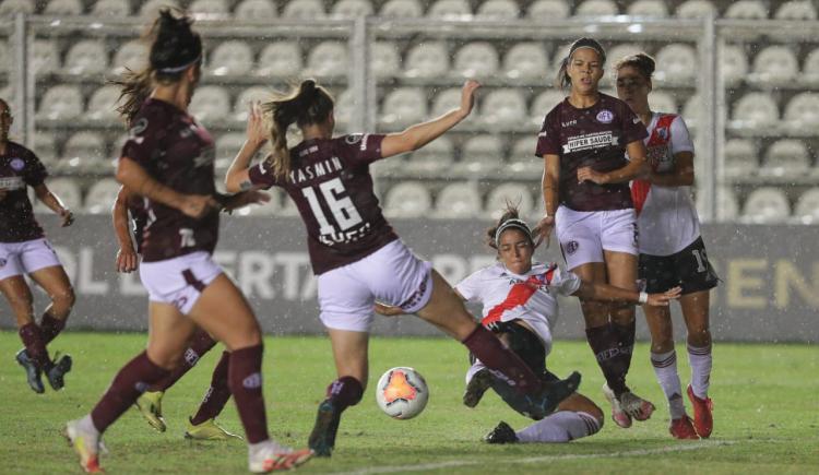 Imagen de RIVER TAMBIÉN SE DESPIDIÓ DE LA LIBERTADORES FEMENINA