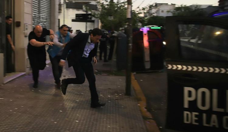 Imagen de Escándalo: Moretti se escapó en un patrullero de la sede de San Lorenzo