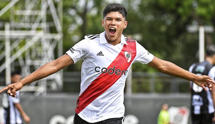 Imagen de River comenzó el torneo de reserva con una victoria ante Central Córdoba