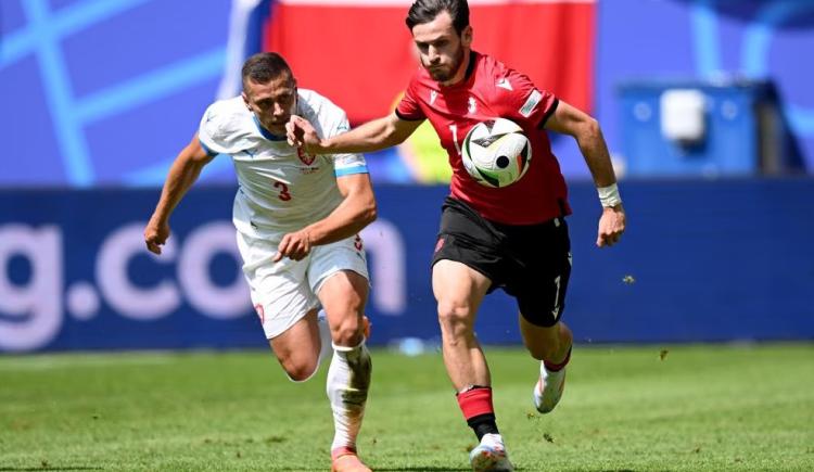 Imagen de Georgia y República Checa empataron y se complicaron en la Eurocopa
