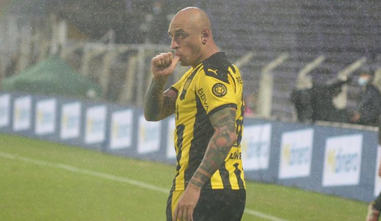 Imagen de NAHUELPAN LE DIO EL TRIUNFO A PEÑAROL