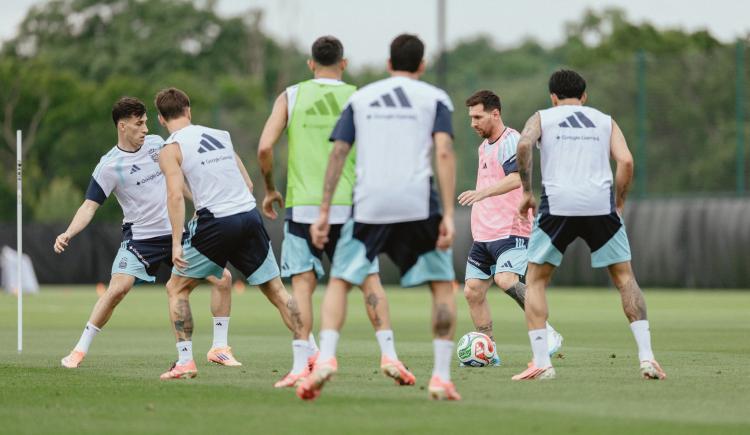 Imagen de Con Messi a la par, el último ensayo de la Scaloneta antes del amistoso ante Honduras