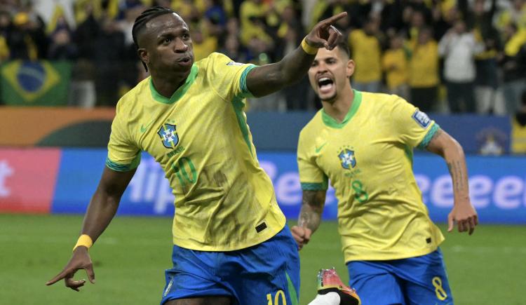 Imagen de Brasil logró el primer triunfo de la era Ancelotti y se clasificó al Mundial 2026