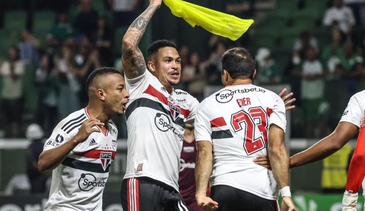 Imagen de São Paulo dio el golpe y eliminó a Palmeiras