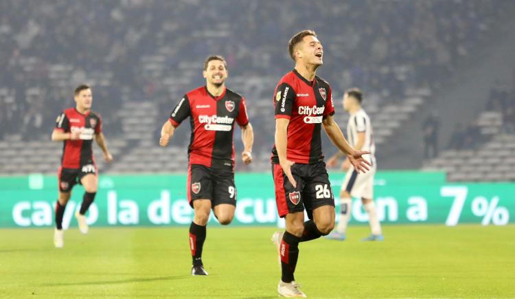 Imagen de Newell's llegó a la cima del campeonato